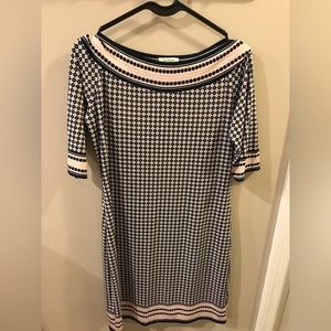 Max Studio 3/4 length sleeve dress - like new